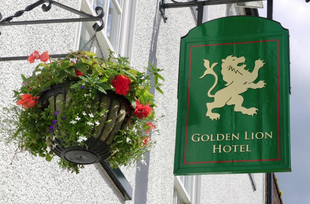 The Golden Lion Hotel Нортхаллертон Экстерьер фото